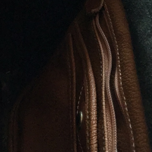 EUC Dooney & Bourke Handbag - Picture 6 of 10